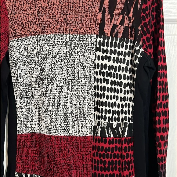 ZoZo long sleeve sweater - Red, white and black  - size Medium - Picture 2 of 4